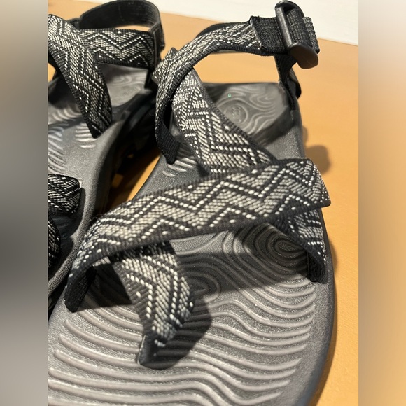 Chaco Women's Sandals Black Size 8 - Picture 3 of 12